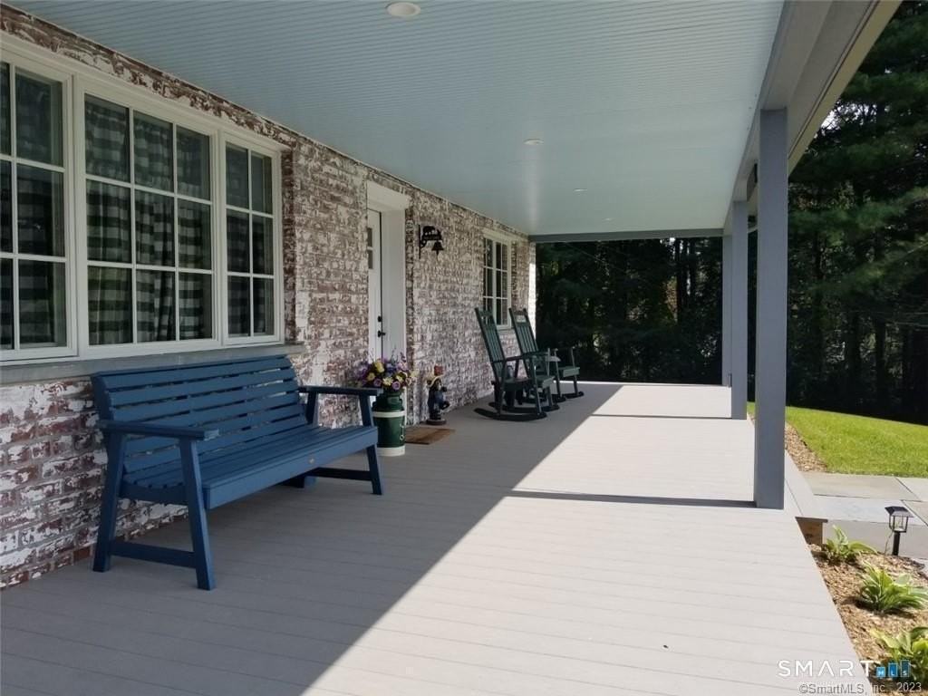 11 Apple Way - Photo 3 of 25