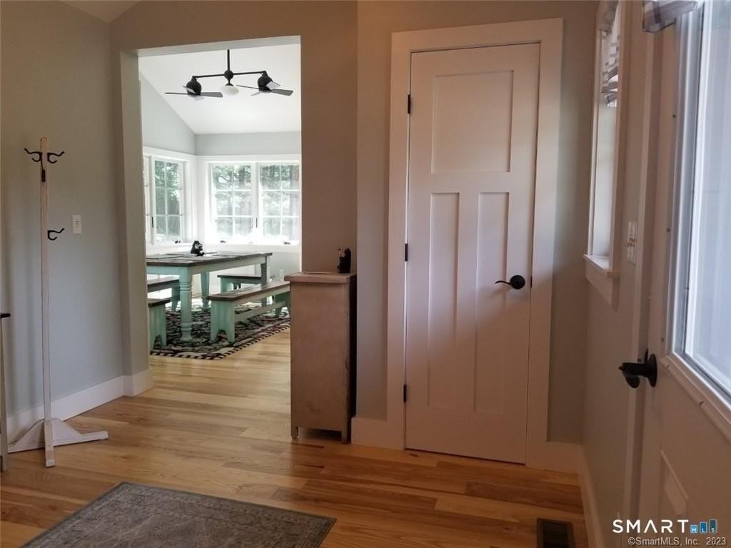 11 Apple Way - Photo 6 of 25