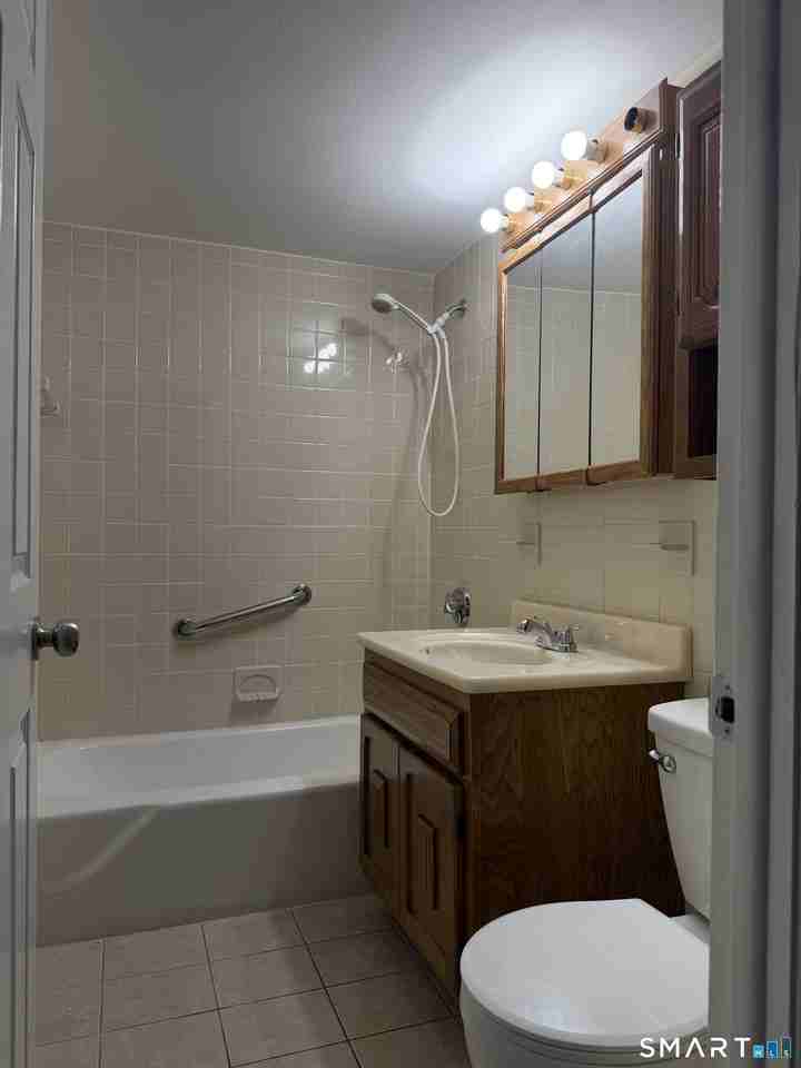 1310 Berlin Tpke #312 - Photo 6 of 8