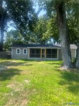 3907 Woodlawn St - Photo 1 of 1