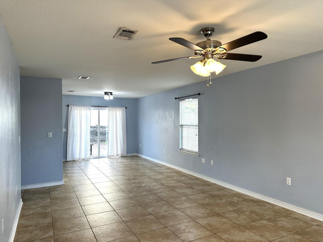 417 Eisenhower Dr - Photo 2 of 18