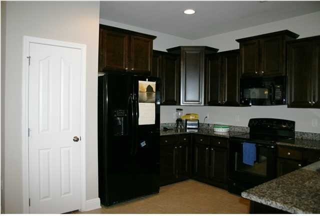 658 Red Fern Rd - Photo 6 of 20
