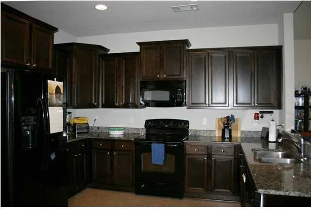 658 Red Fern Rd - Photo 7 of 20