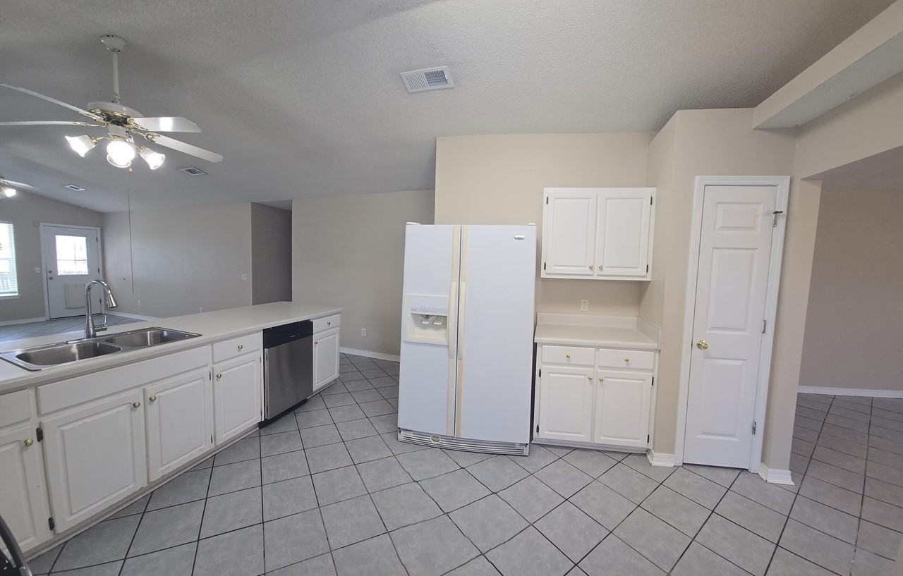 418 Pristine Water Ln - Photo 6 of 31