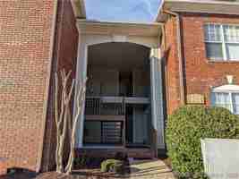 featured image of 401 Meadowland Ct Apt 2 #2