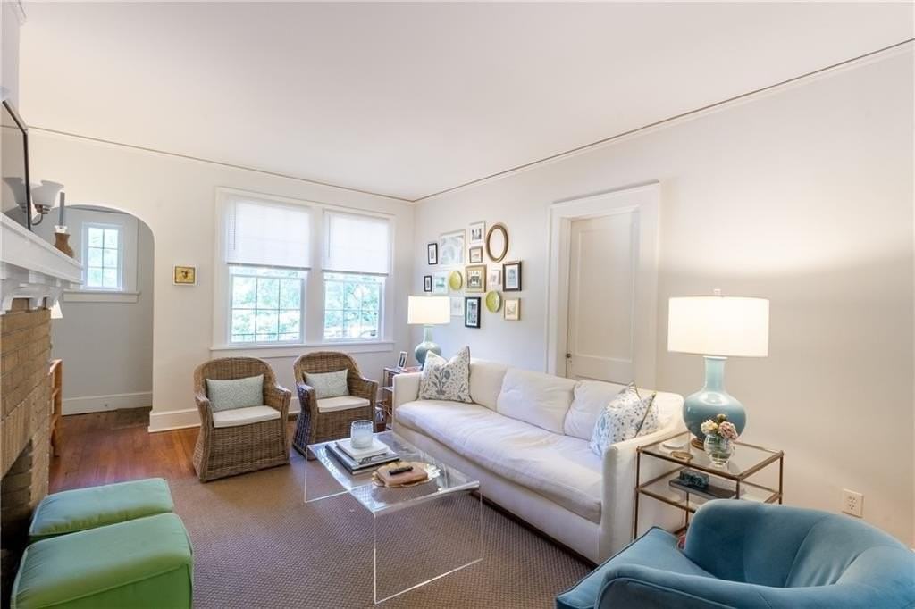 1001 Amsterdam Ave Ne - Photo 5 of 30