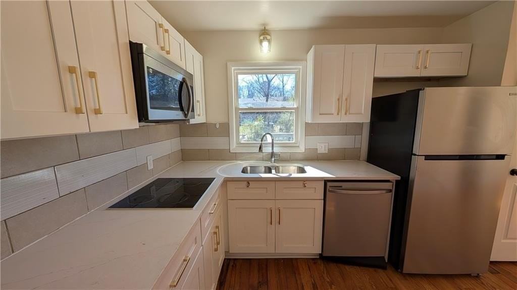 3915 Emerald North Dr - Photo 4 of 45
