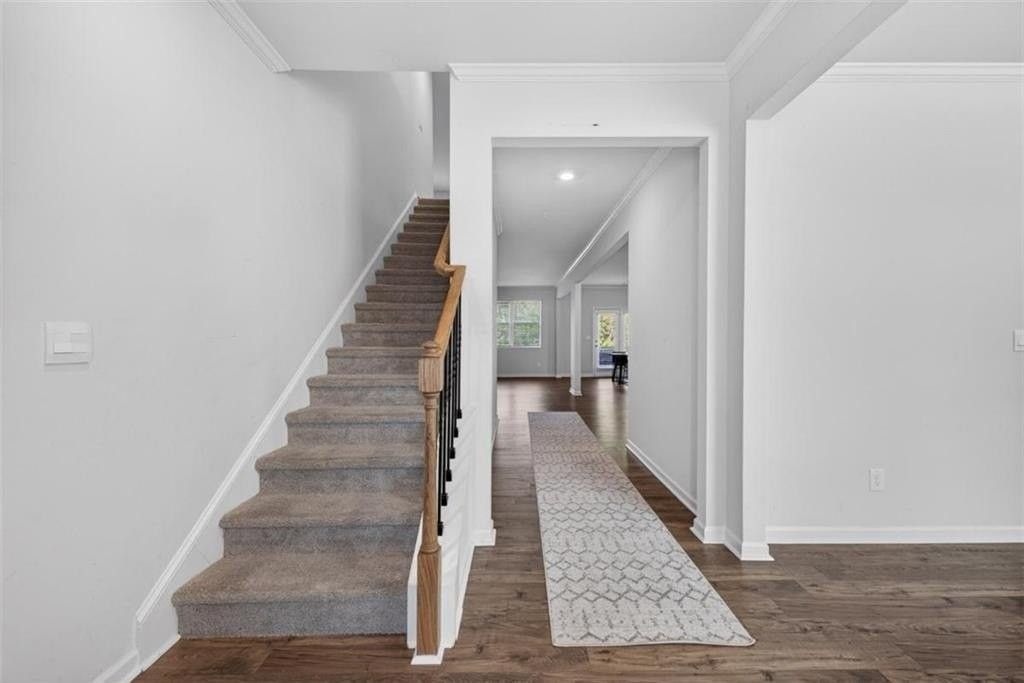 7566 Jennadee Dr - Photo 2 of 28