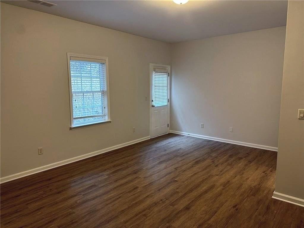 1296 Dunwoody Cv - Photo 4 of 36