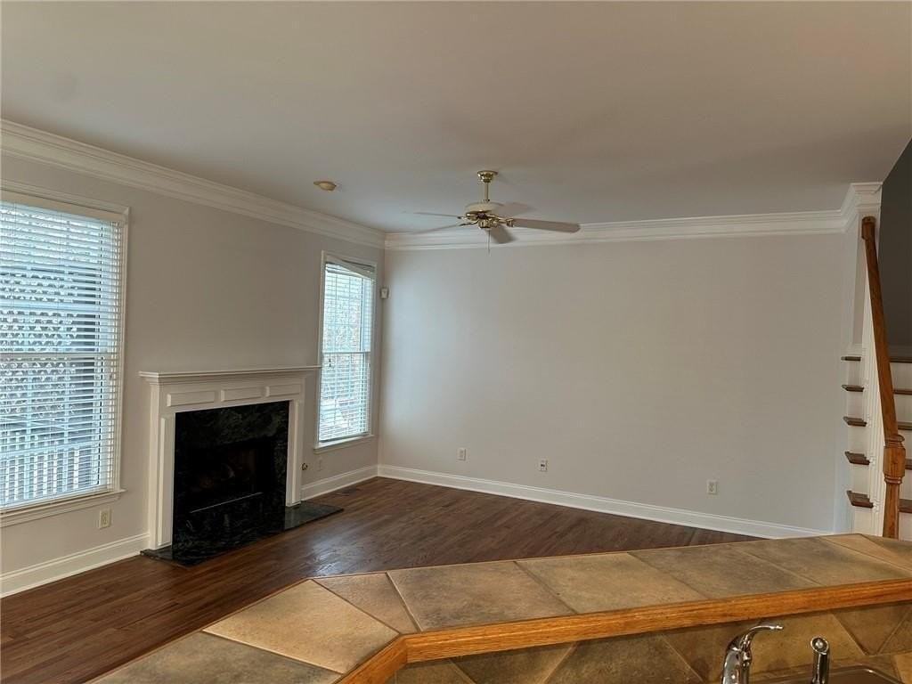 1296 Dunwoody Cv - Photo 7 of 36