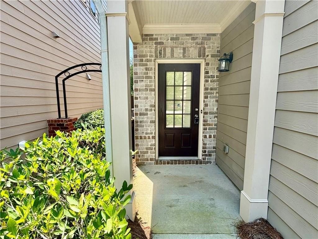 4615 Woodbine Way - Photo 2 of 33