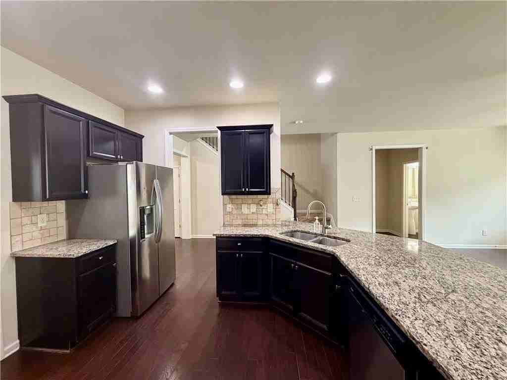 4615 Woodbine Way - Photo 7 of 33