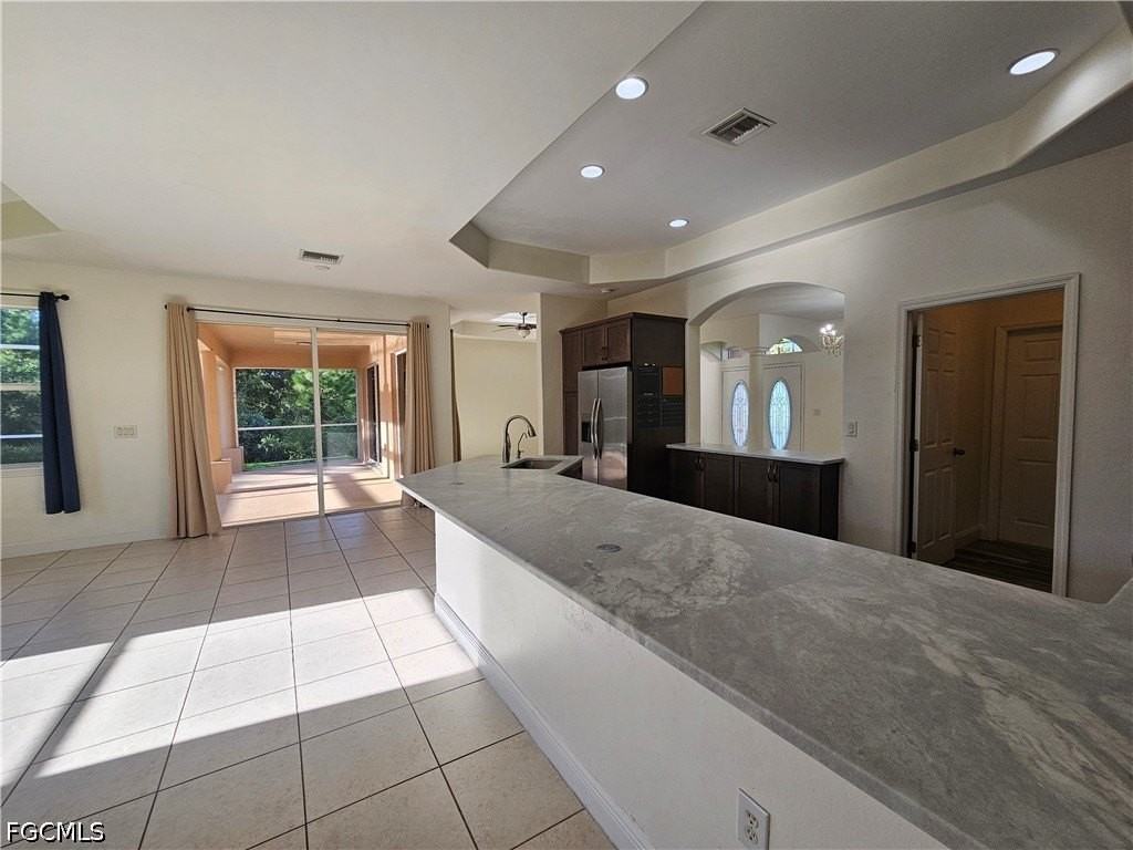 809 Lincoln Ave - Photo 3 of 24