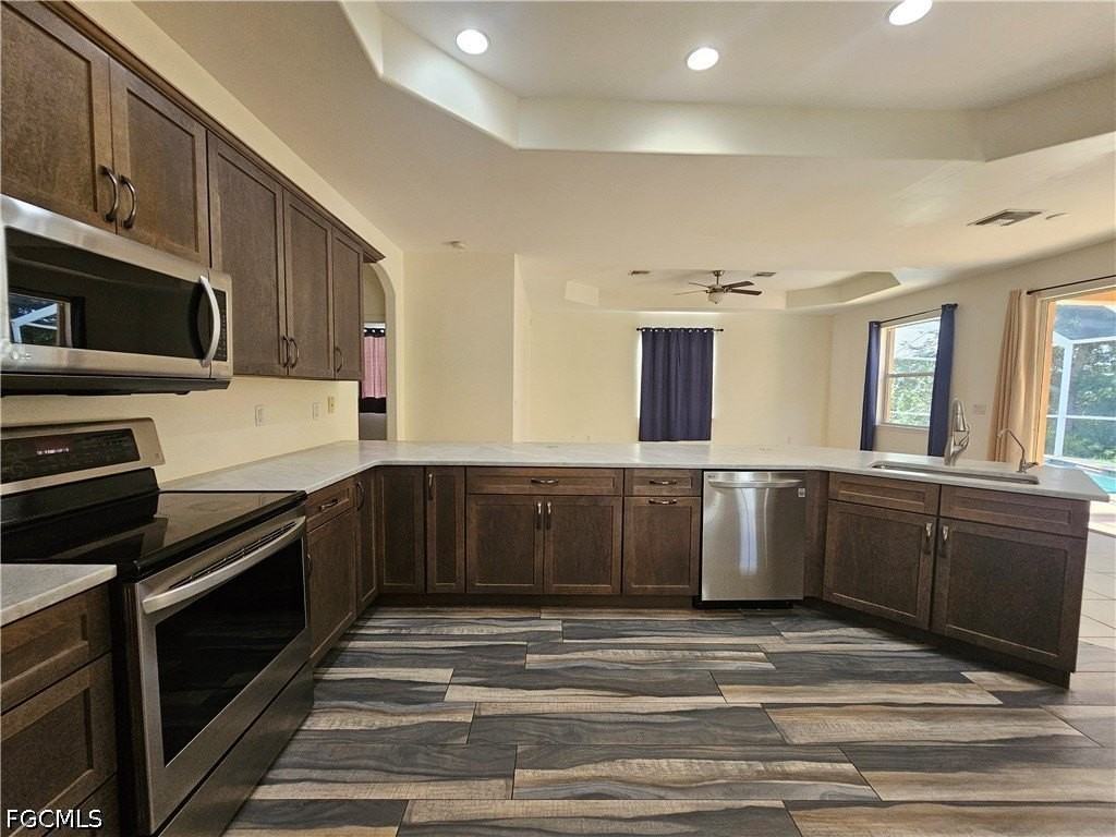 809 Lincoln Ave - Photo 4 of 24