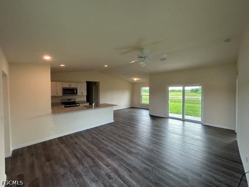 9004 Lamkin Ct - Photo 2 of 8