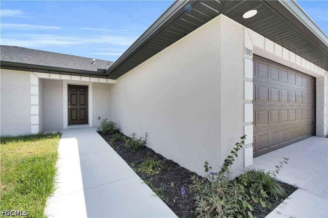 3005 53rd St W - Photo 4 of 24