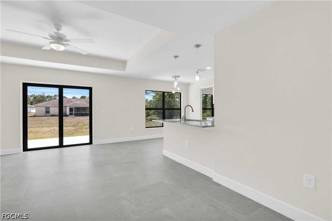 3005 53rd St W - Photo 7 of 24