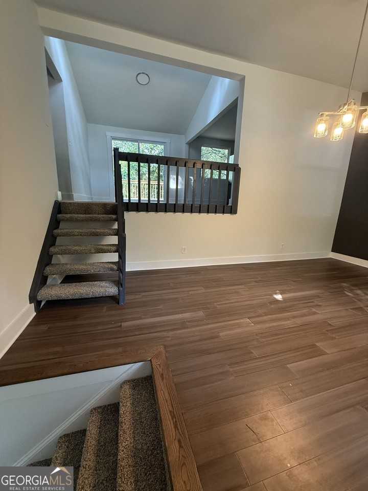 1205 Brockdell Ct - Photo 3 of 16
