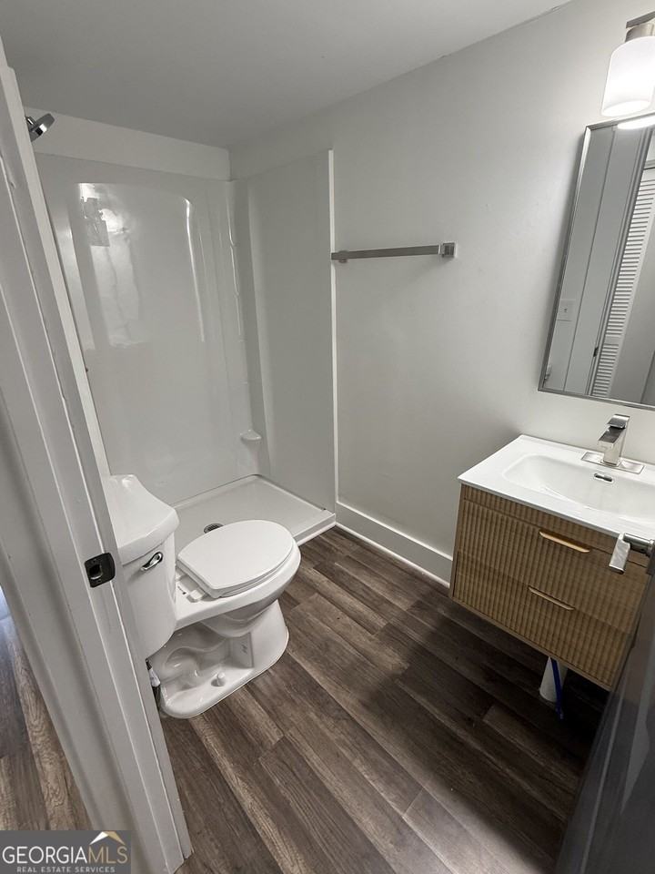1205 Brockdell Ct - Photo 5 of 16