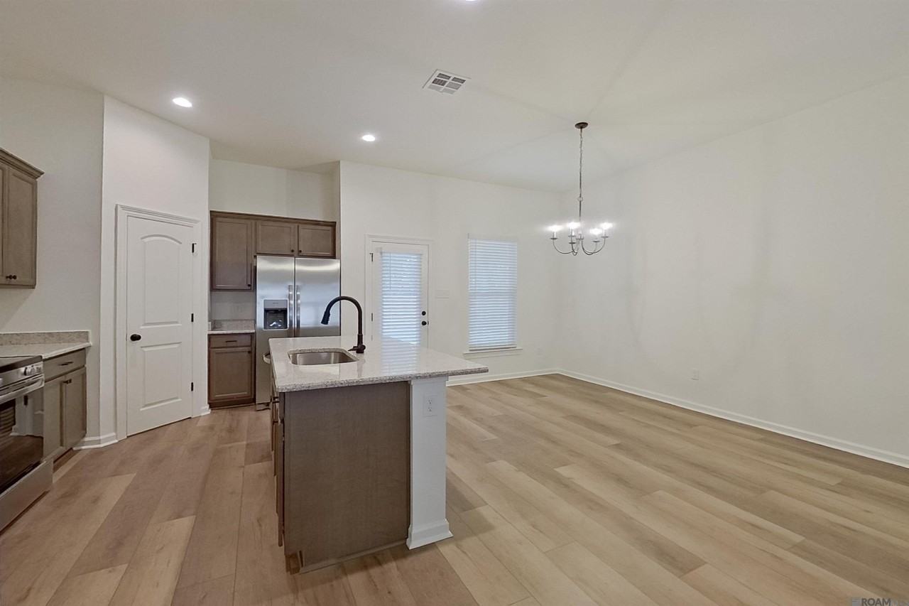 106 Hendrix Rd - Photo 6 of 29