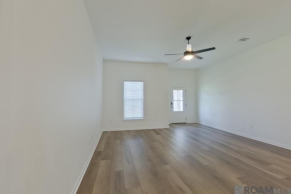 200 Acoustic Ln - Photo 5 of 19
