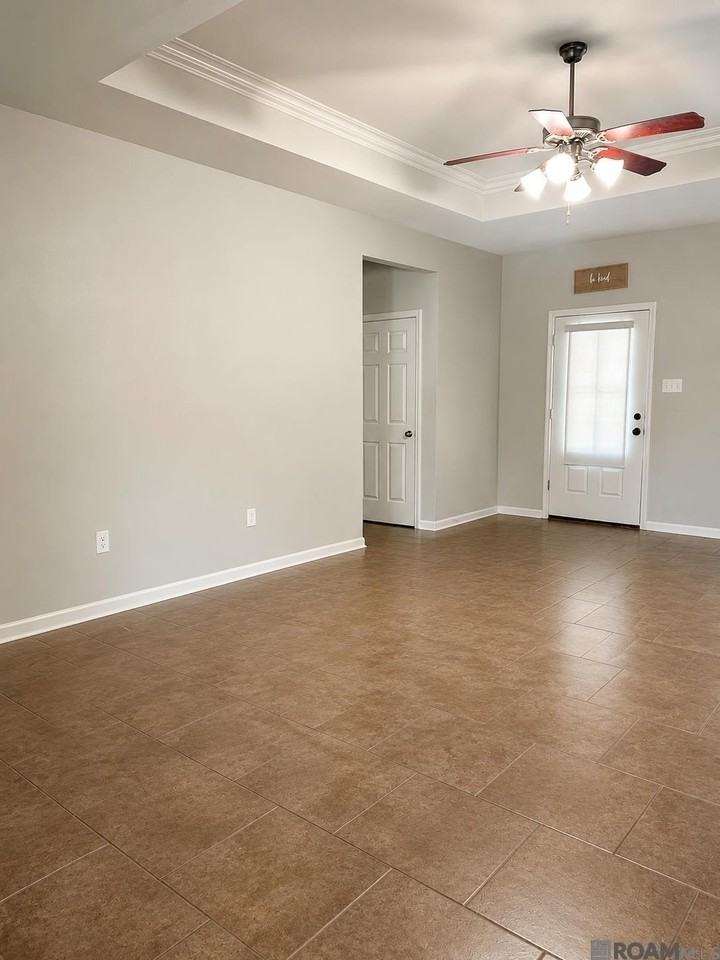 40313 Coldwater Landing Ave - Photo 7 of 17