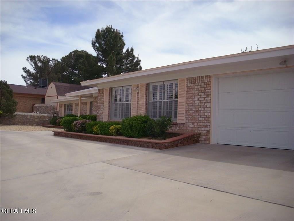 3610 Buxton Dr - Photo 2 of 22