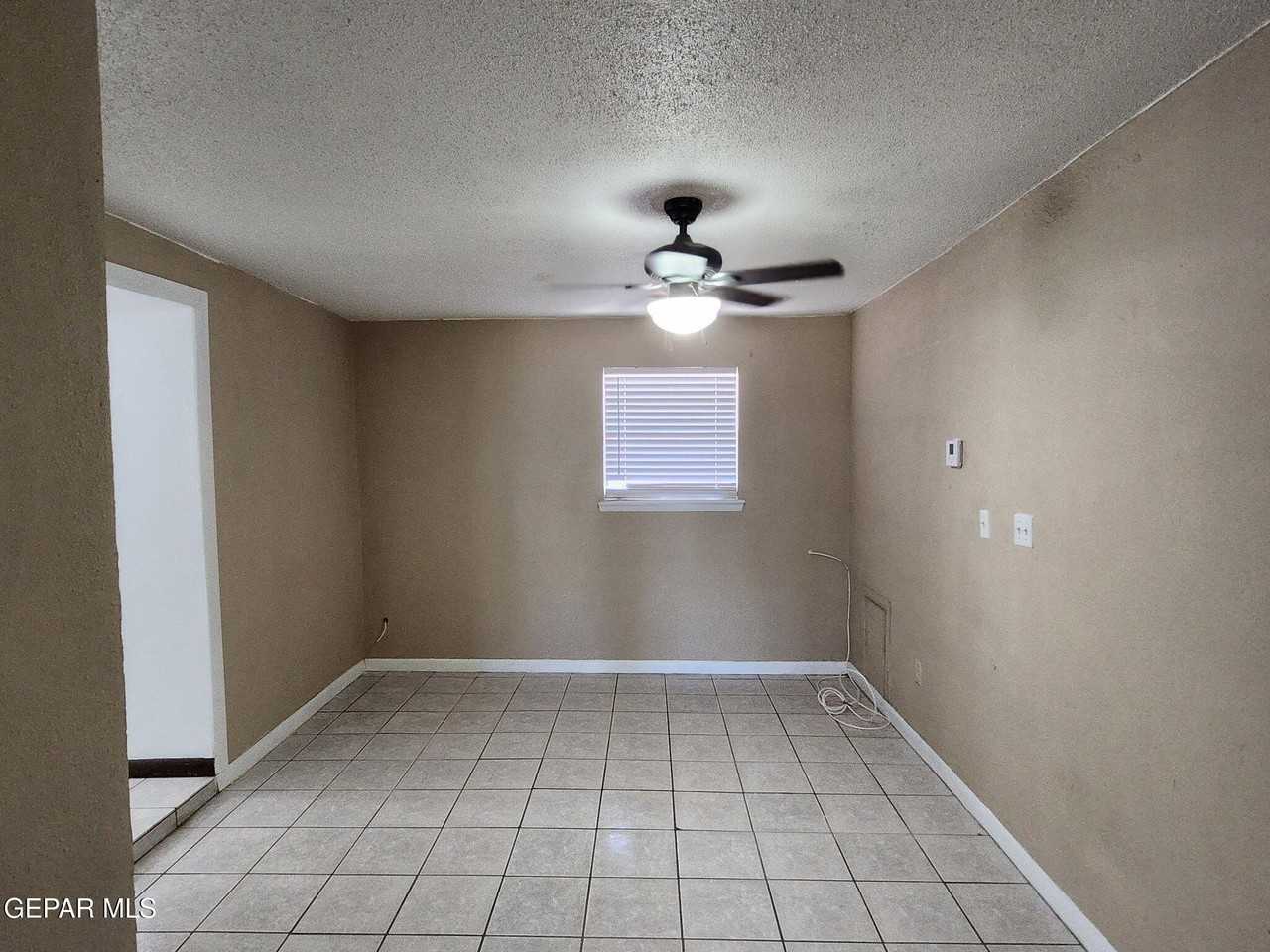 323 Singh St #B - Photo 6 of 14