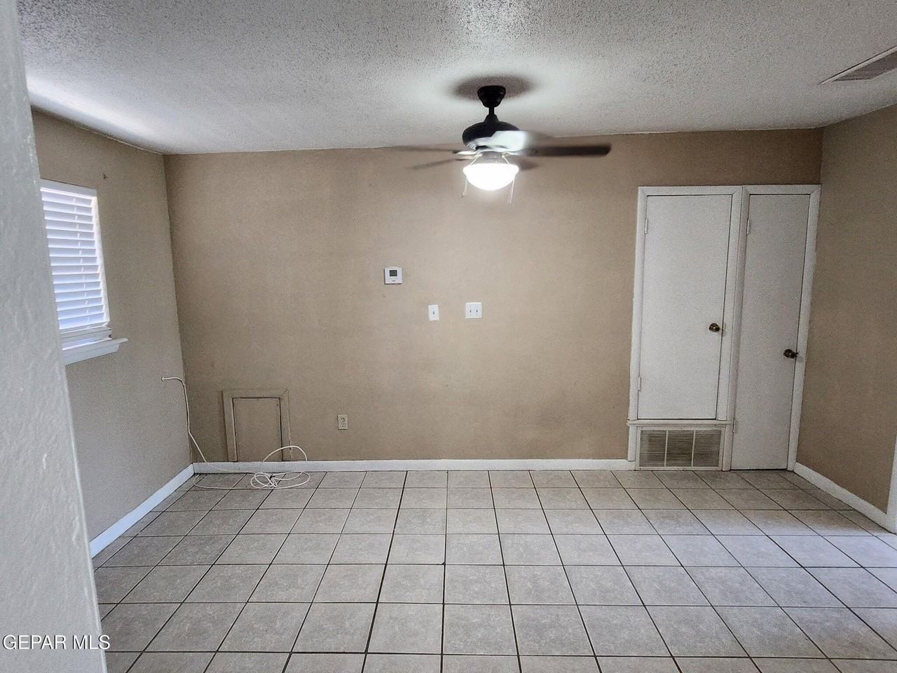 323 Singh St #B - Photo 7 of 14