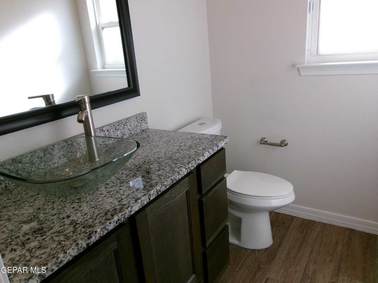 11361 Hidalgo Dr - Photo 7 of 17
