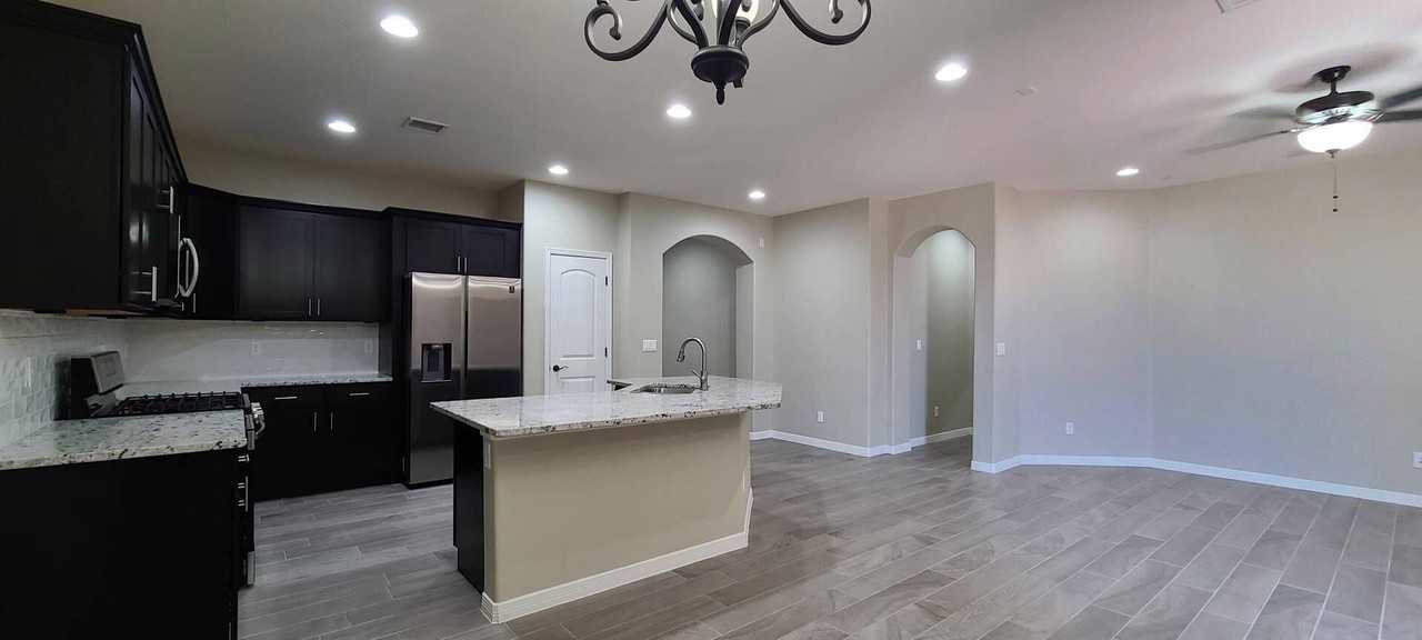 3540 Essence St - Photo 5 of 28