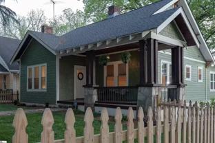 913 Hampton Ave - Photo 1 of 1