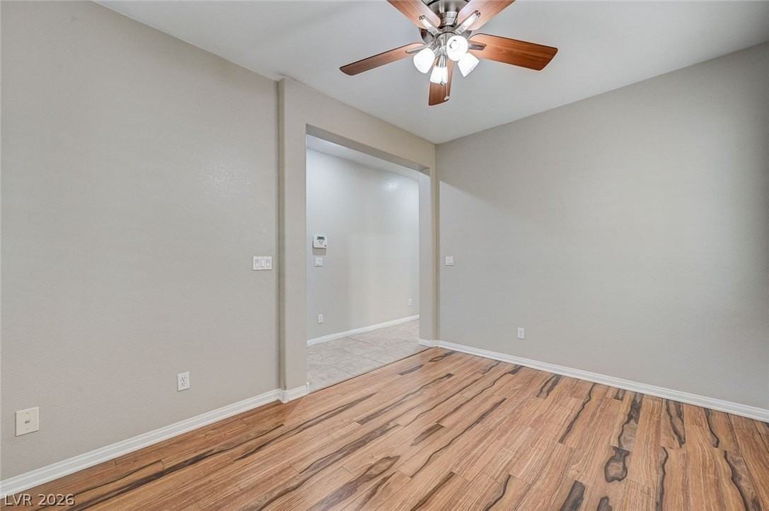 964 Wagner Valley St - Photo 7 of 50