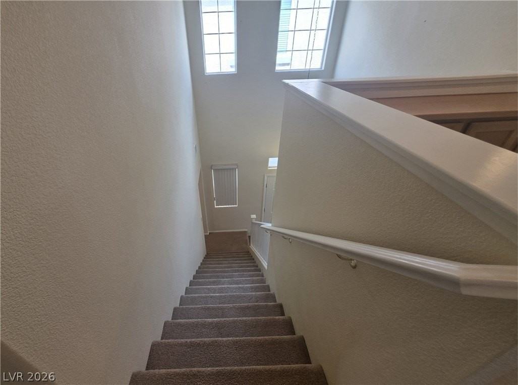 8660 Diamond Sand Ave - Photo 7 of 33