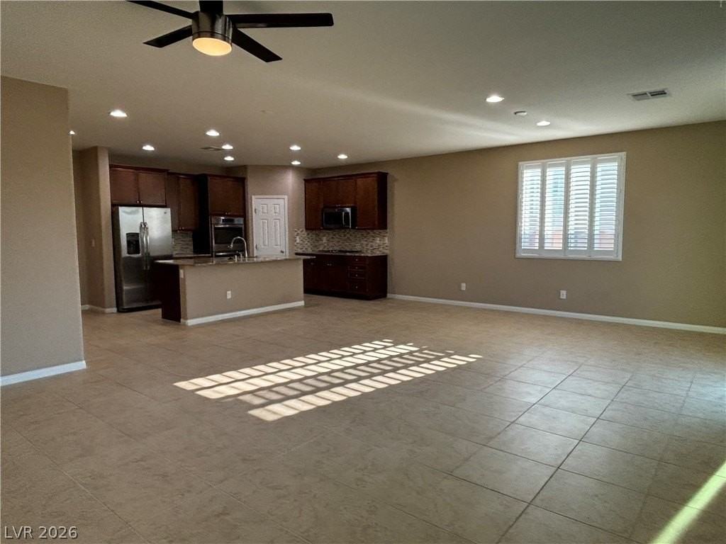 7466 Campbell Ranch Ave - Photo 3 of 28