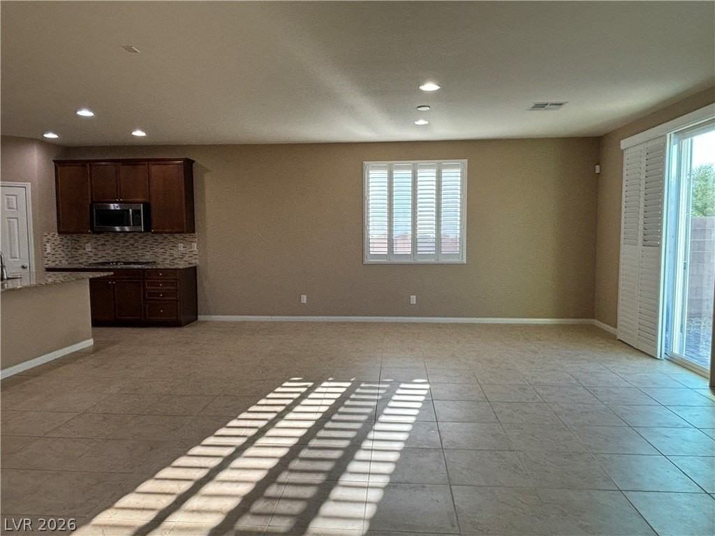 7466 Campbell Ranch Ave - Photo 6 of 28