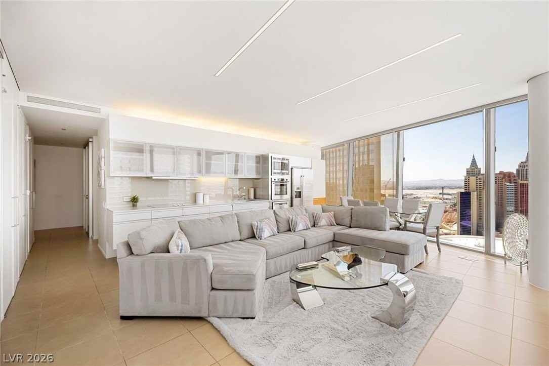 3726 Las Vegas Blvd S #2904