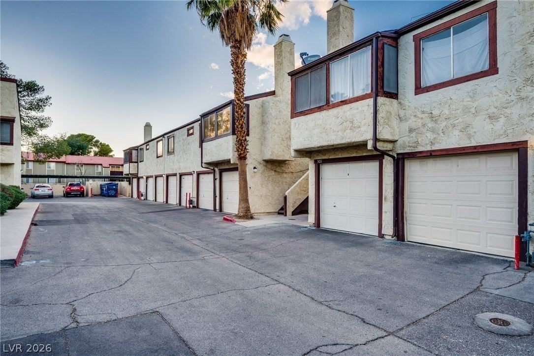 5011 Spencer St #B - Photo 3 of 26
