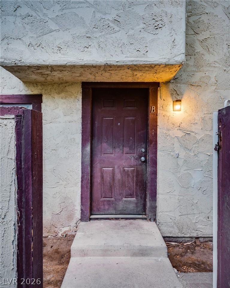 5011 Spencer St #B - Photo 5 of 26