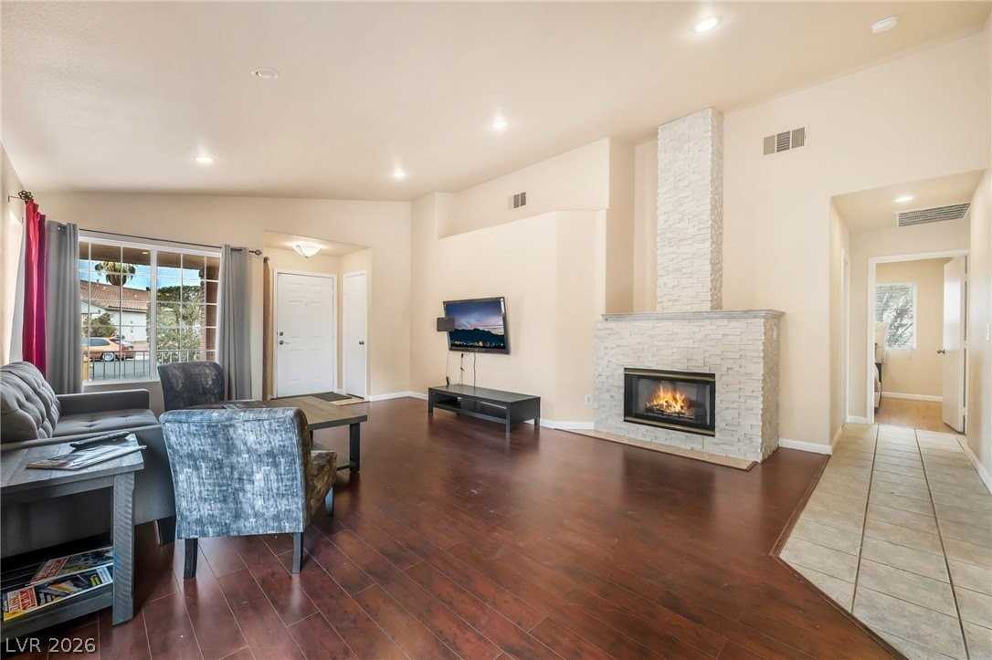 920 Ashurst Ct - Photo 6 of 36