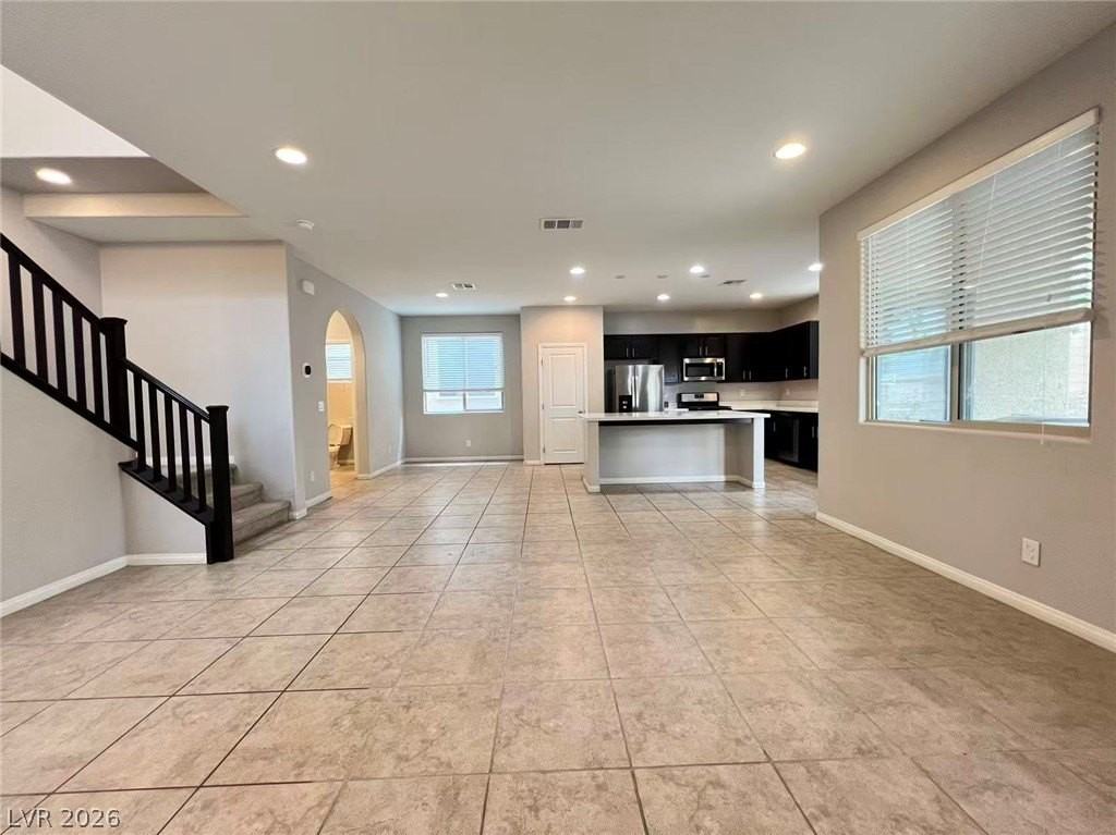 83 Greenpoint View St - Photo 5 of 25