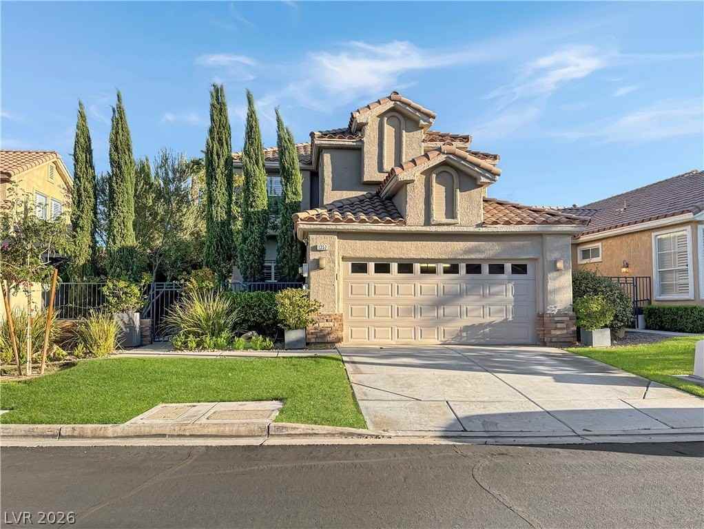 1352 Fox Acres Dr - Photo 3 of 36