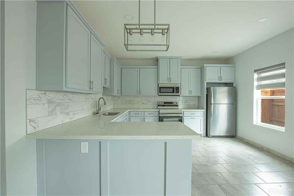 907 Hidden Hills St #1 - Photo 4 of 13