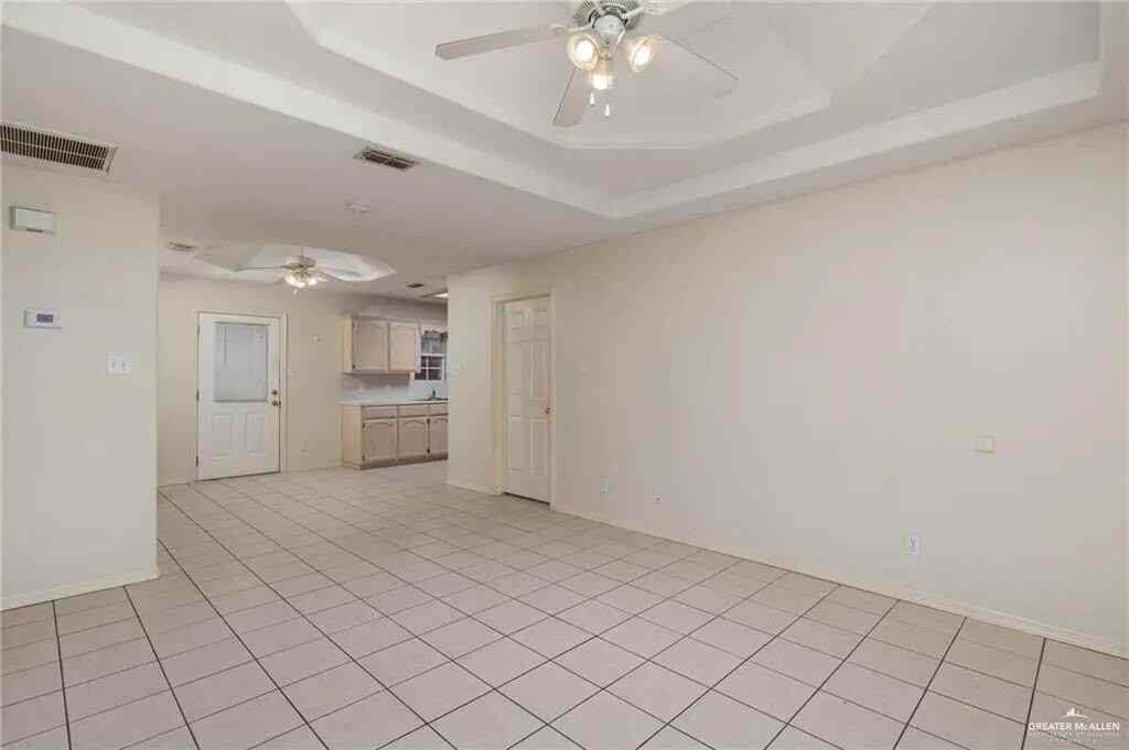 1818 Tierra Dulce Dr #2 - Photo 4 of 11