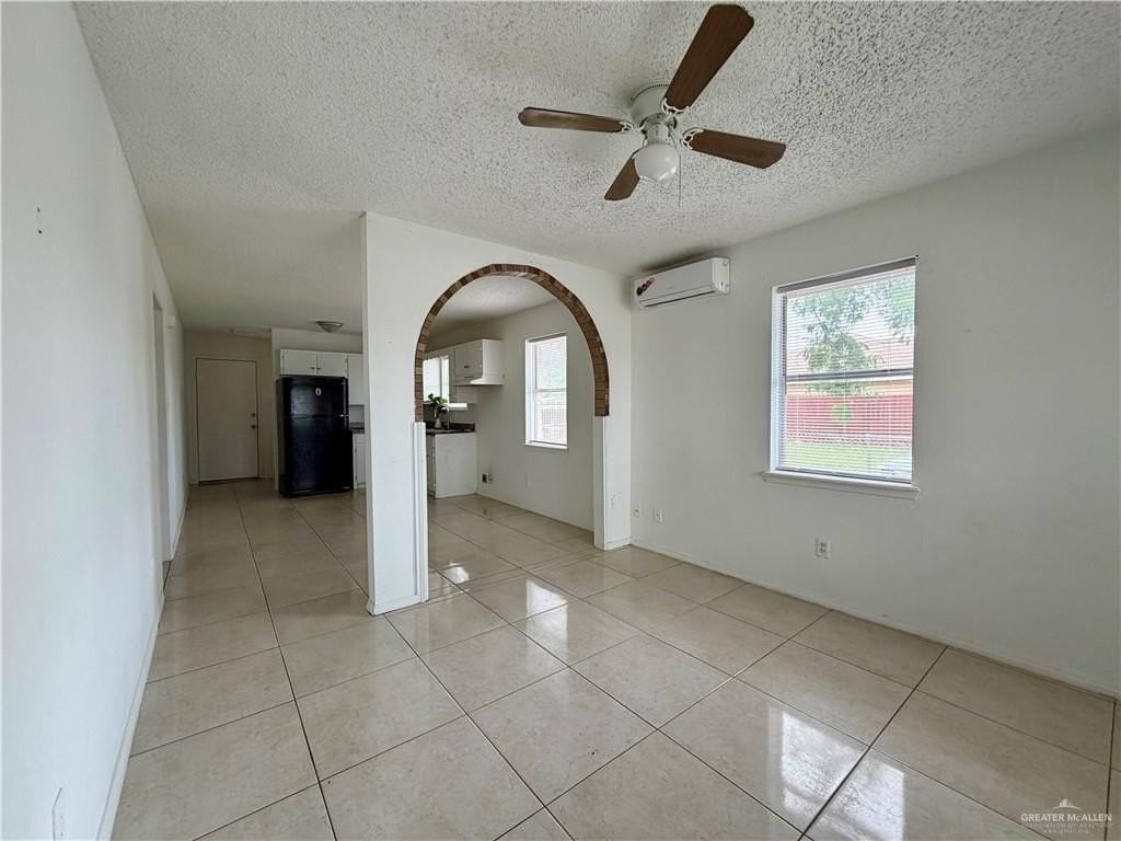 301 S Raul Longoria Rd - Photo 7 of 25