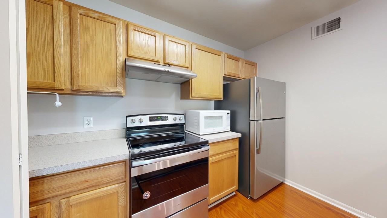 2771 S Knightsbridge Cir - Photo 2 of 22