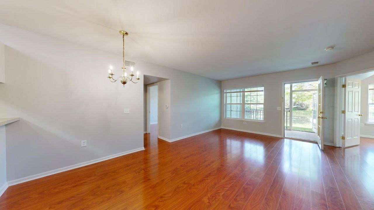 2771 S Knightsbridge Cir - Photo 5 of 22