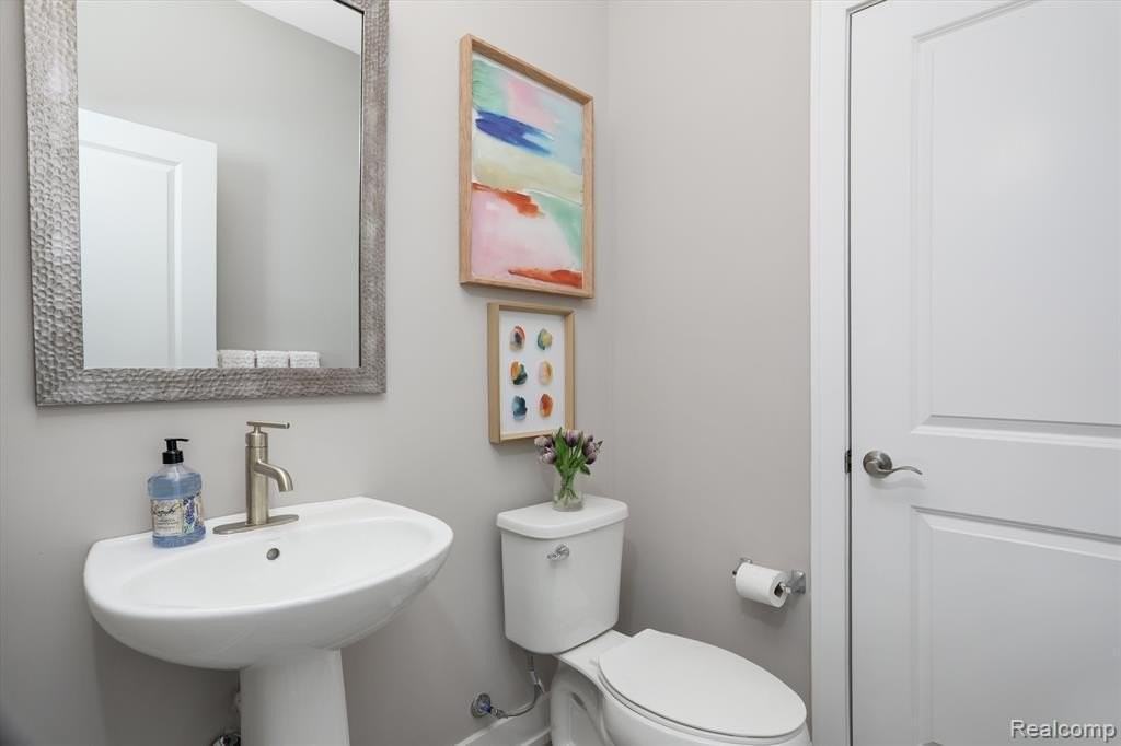 4861 Lismore Ln - Photo 6 of 25