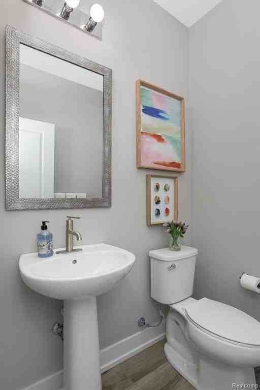 4861 Lismore Ln - Photo 7 of 25