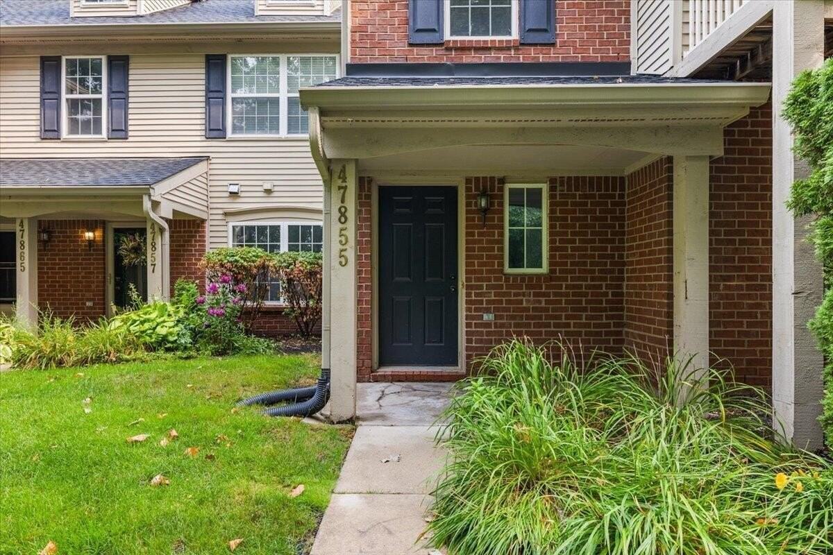 47855 Cardiff Ave - Photo 5 of 39